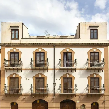 Anna's In Historical Center * Palermo